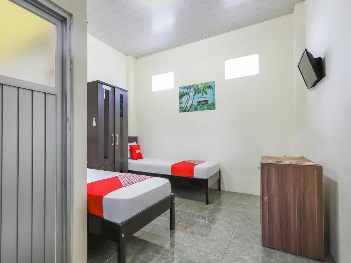 Oyo 3830 Dfarys Gh Syariah Hotel Balikpapan Kültér fotó