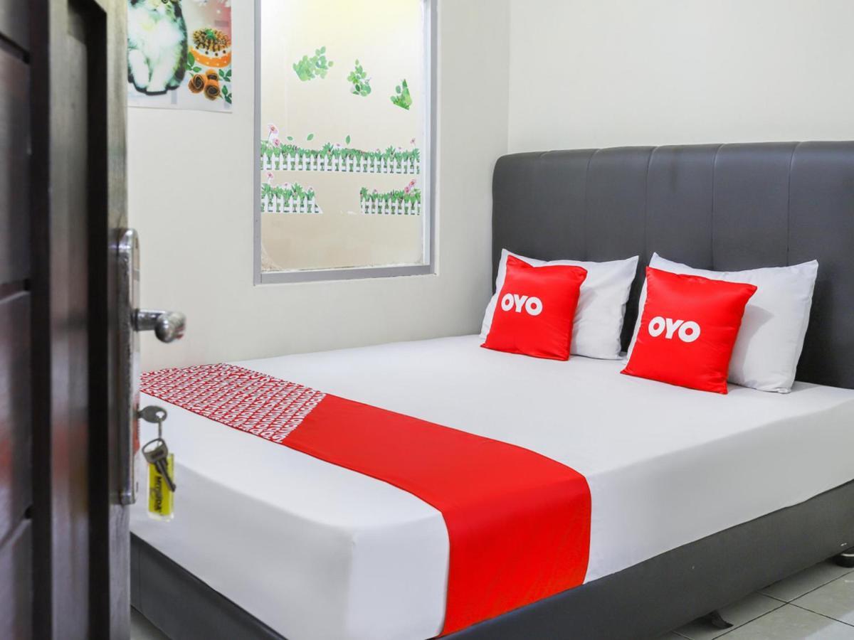 Oyo 3830 Dfarys Gh Syariah Hotel Balikpapan Kültér fotó